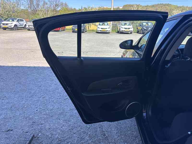 Chevrolet Cruze 2.0 VCDi/1MAJ/ČR/91tisKM/120kW - foto 13