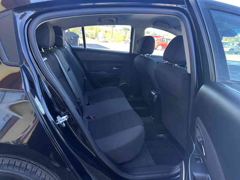Chevrolet Cruze 2.0 VCDi/1MAJ/ČR/91tisKM/120kW - foto 16