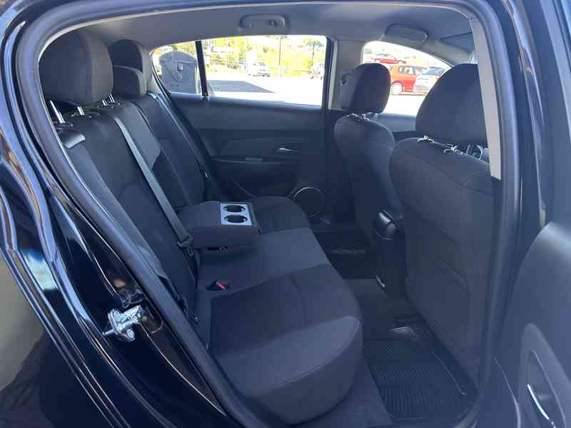 Chevrolet Cruze 2.0 VCDi/1MAJ/ČR/91tisKM/120kW - foto 17
