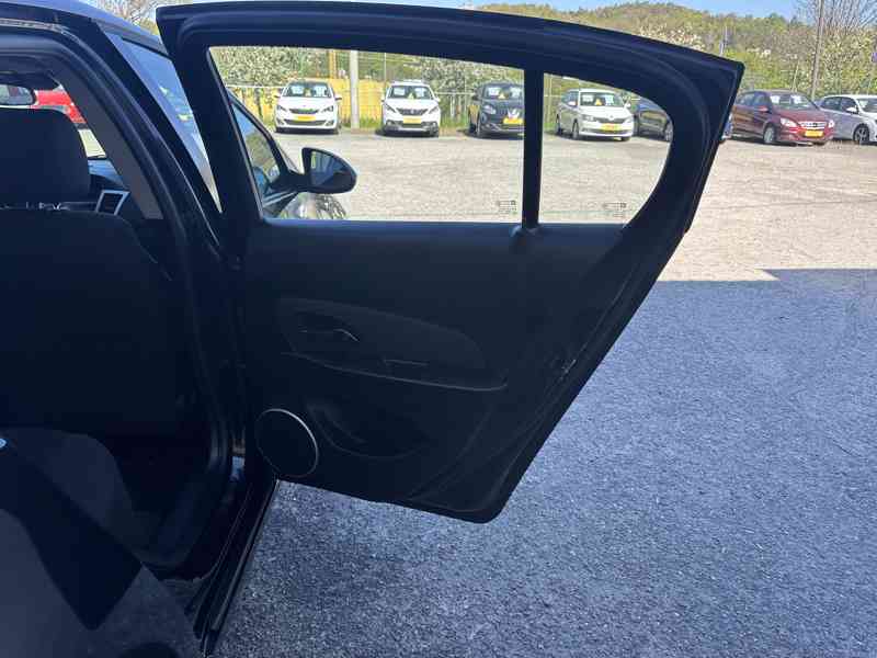 Chevrolet Cruze 2.0 VCDi/1MAJ/ČR/91tisKM/120kW - foto 18