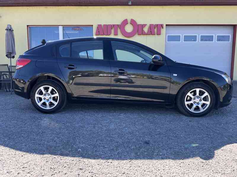 Chevrolet Cruze 2.0 VCDi/1MAJ/ČR/91tisKM/120kW - foto 2