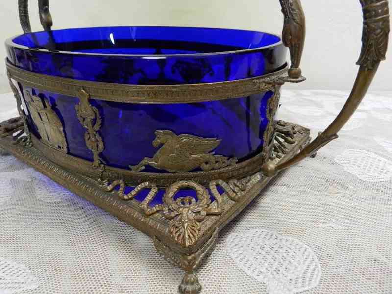 Luxusní modrá empírová Mísa na čtyřech nožičkách montáž - foto 2