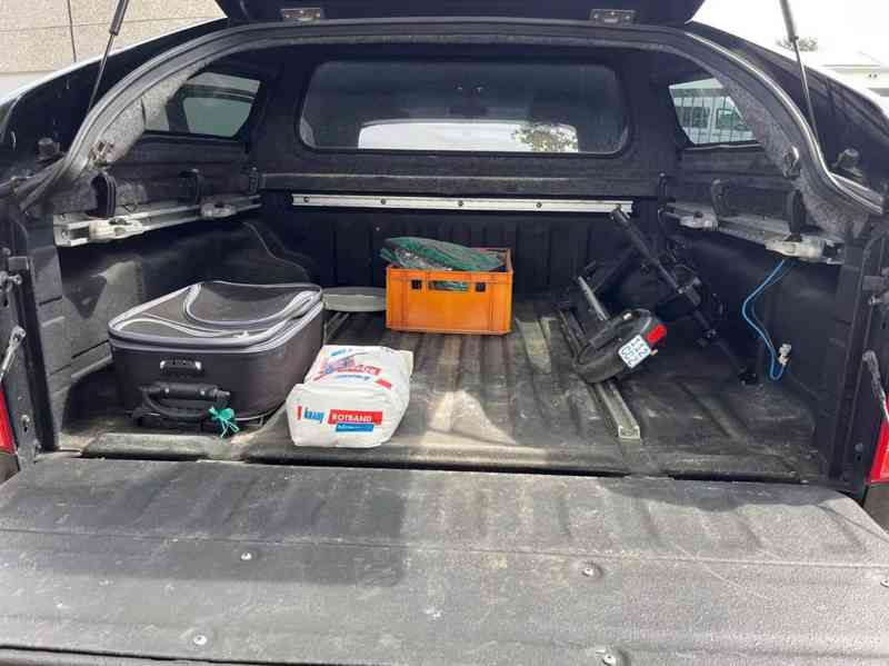 Nissan Navara 2,5DCi Hardtop 140kw - foto 13