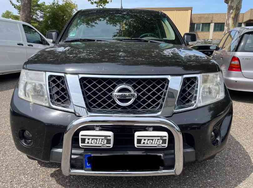 Nissan Navara 2,5DCi Hardtop 140kw - foto 4