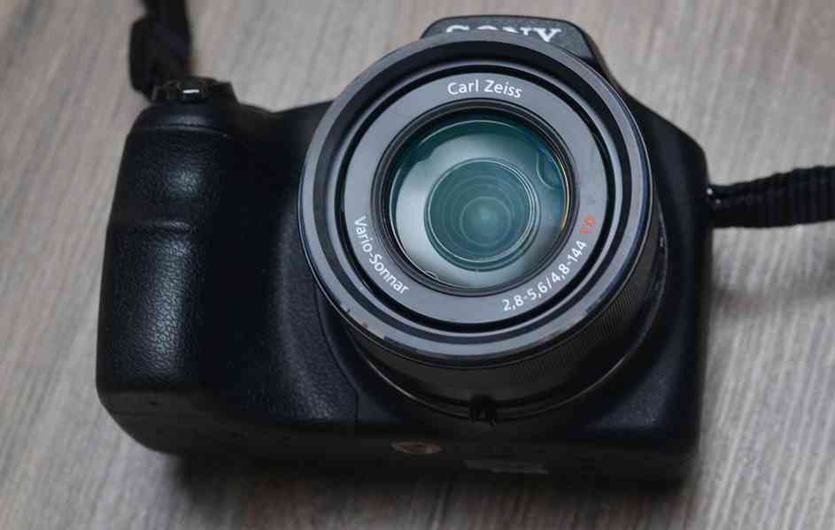 SONY CyberShot DSC-HX 200V Full HDV*30xO.ZOOM*GPS - foto 4