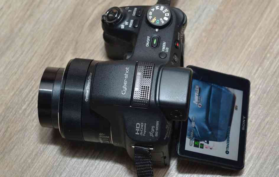SONY CyberShot DSC-HX 200V Full HDV*30xO.ZOOM*GPS - foto 5