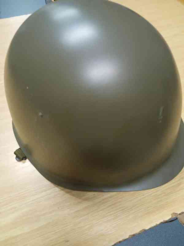 vojenská helma nová - foto 1