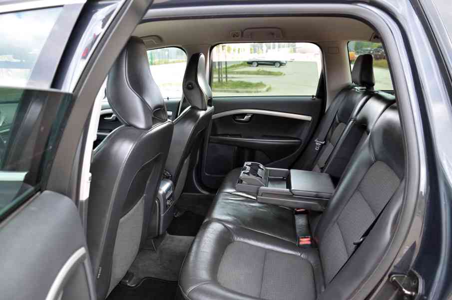 Volvo V70 Bi-Fuel 2.0T 157 kW, benzín/CNG  - foto 16