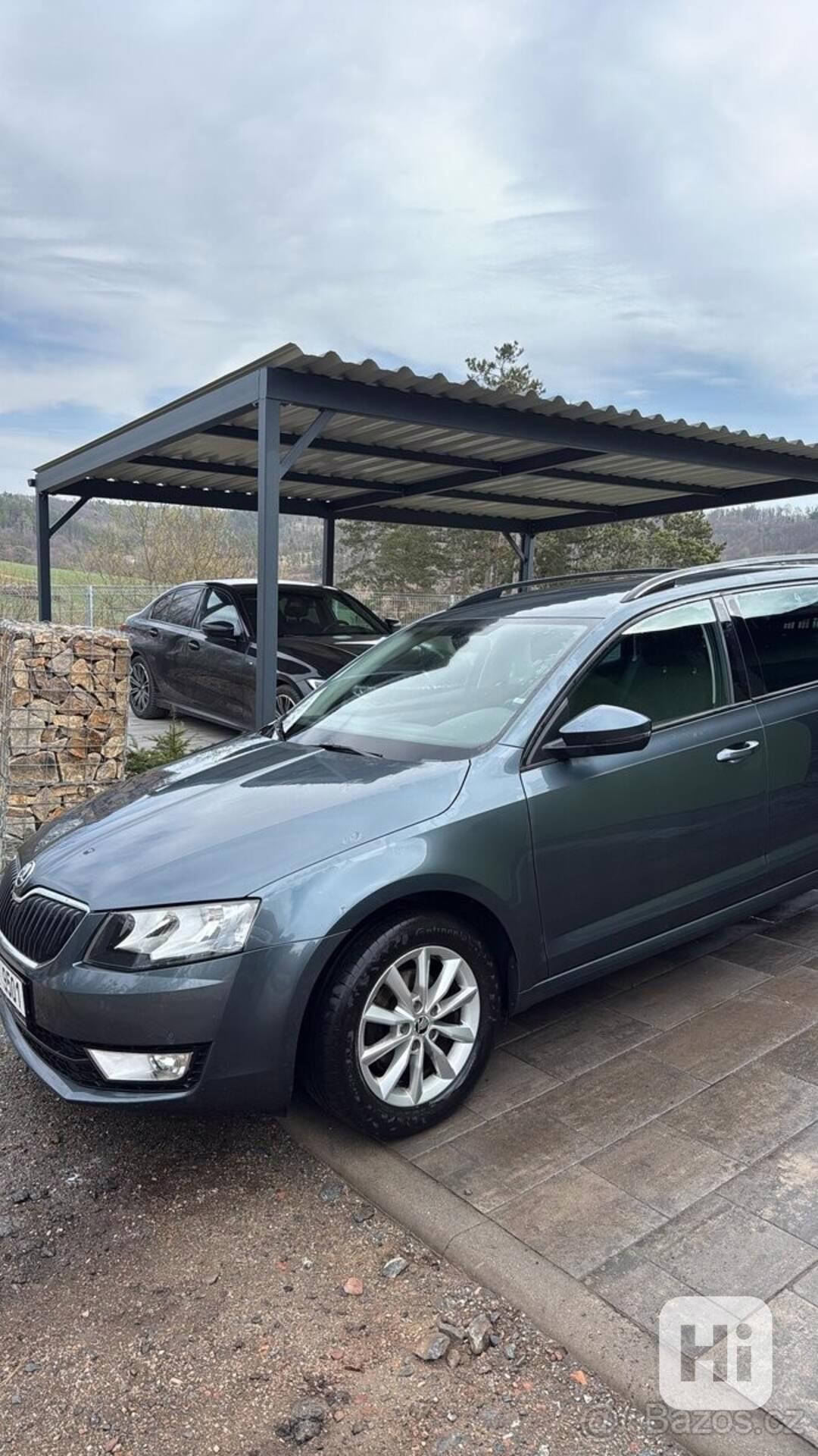 Škoda Octavia 1,6 - foto 1