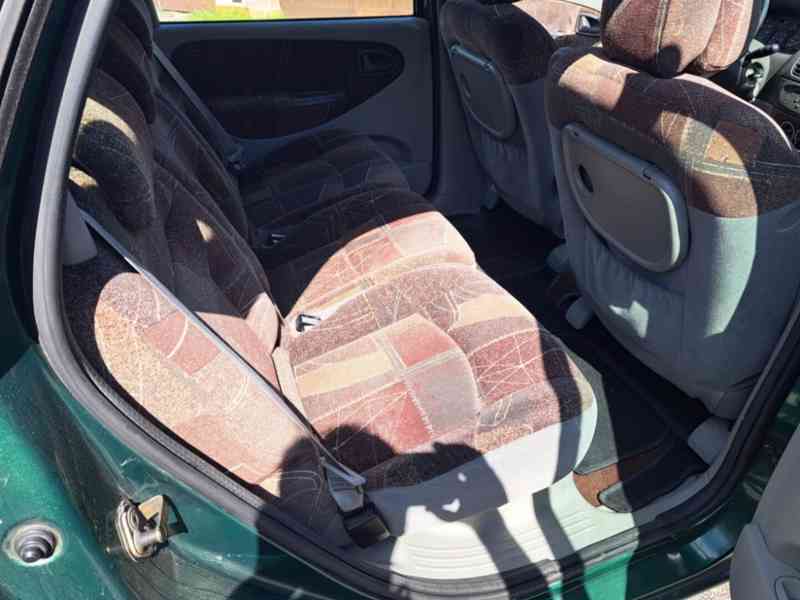 Renault Scénic 1,6     benzín - foto 7
