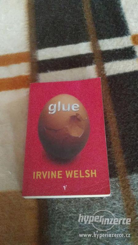 Glue (lepidlo) - foto 1
