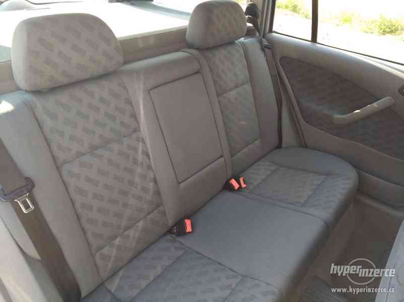 Škoda Octavia Combi 1.6 benzin 74 kW, rv 2000 - foto 8