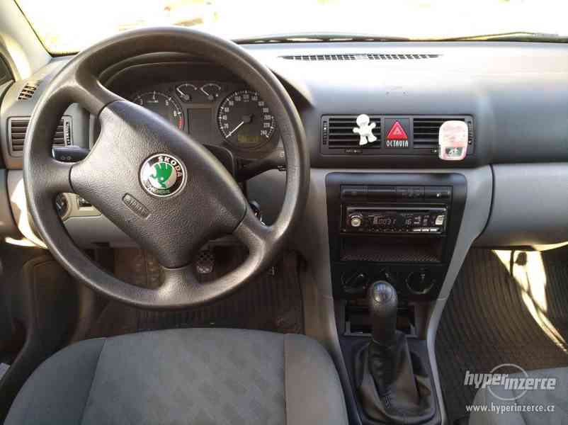Škoda Octavia Combi 1.6 benzin 74 kW, rv 2000 - foto 10