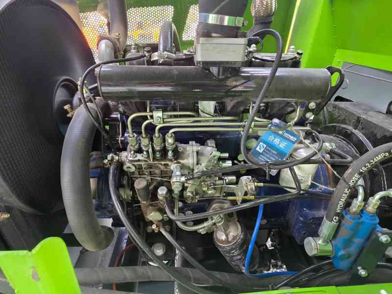 TERÉNNÍ VYSOKOZDVIŽNÉ VOZÍKY JQ Power CPC 35 - foto 3