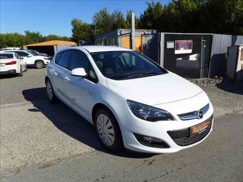 Opel Astra 1,6 CDTI COSMO, KLIMA, 1.MAJ - foto 2