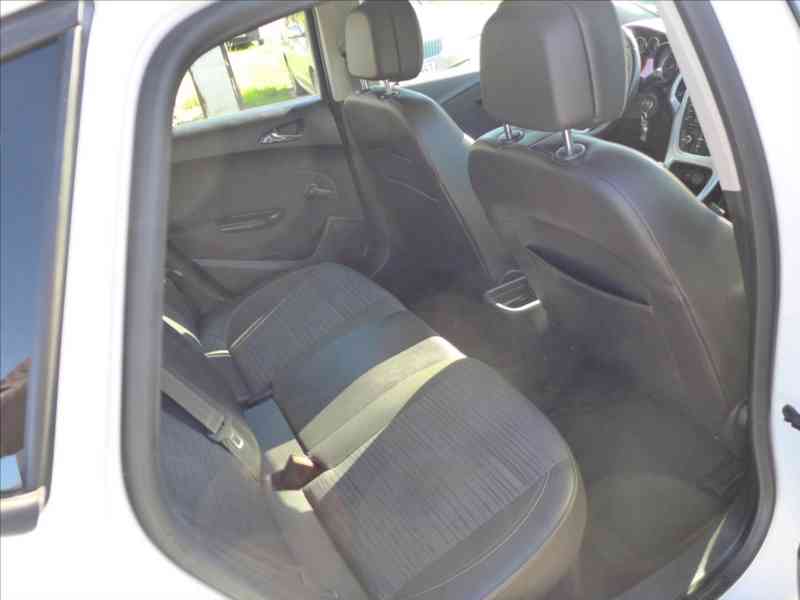 Opel Astra 1,6 CDTI COSMO, KLIMA, 1.MAJ - foto 9