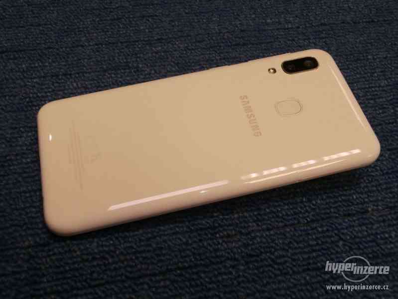 NOVÝ Samsung Galaxy A20 3/32GB CZ záruka + SKLO! - foto 3