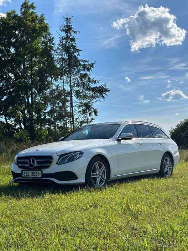 Mercedes-Benz Třídy E 2,0 E 220 d T  E220, nafta, 9s - foto 14