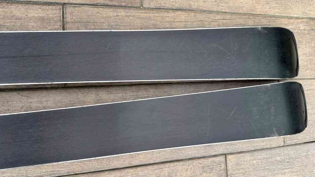 Lyže Atomic Caroon DR 164cm + Atomic Neox TL 12 - foto 9