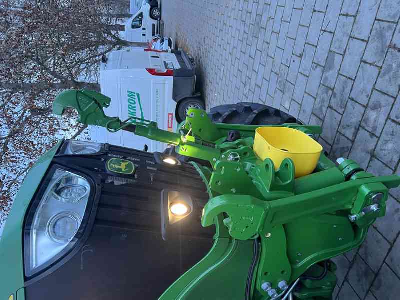 Traktor John Deere 6175R  - foto 5