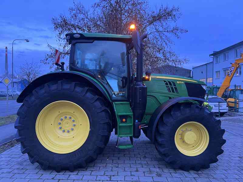 Traktor John Deere 6175R  - foto 3