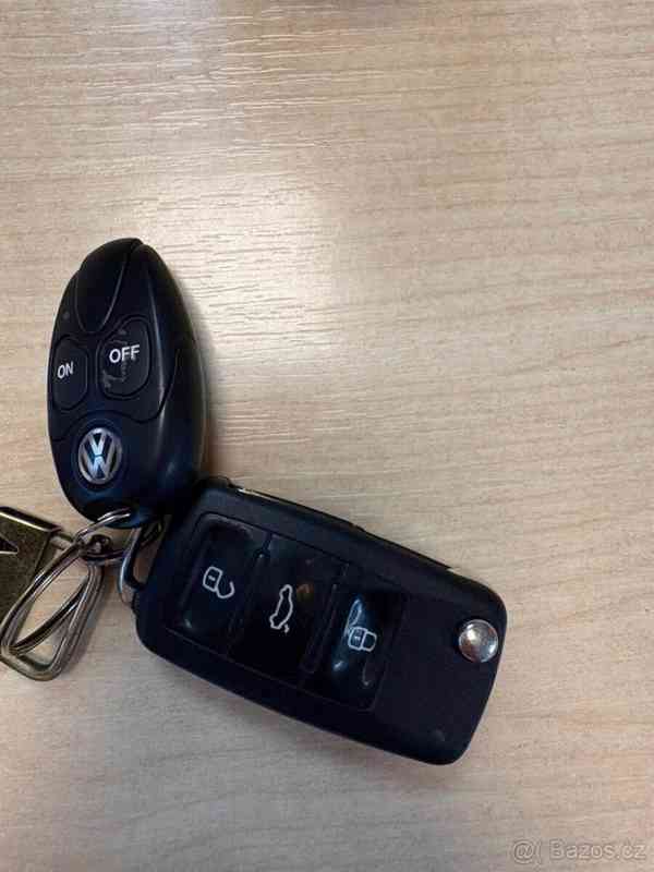 Volkswagen Golf 1,6   TDI | Style | 77 kW | 2011 - foto 13