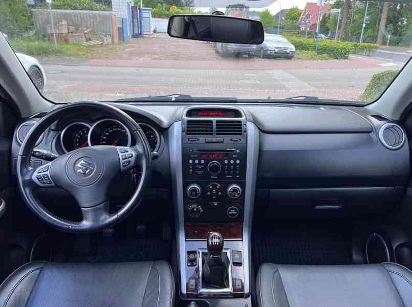 Suzuki Grand Vitara 2.0i Comfort+ benzín 103kw - foto 12