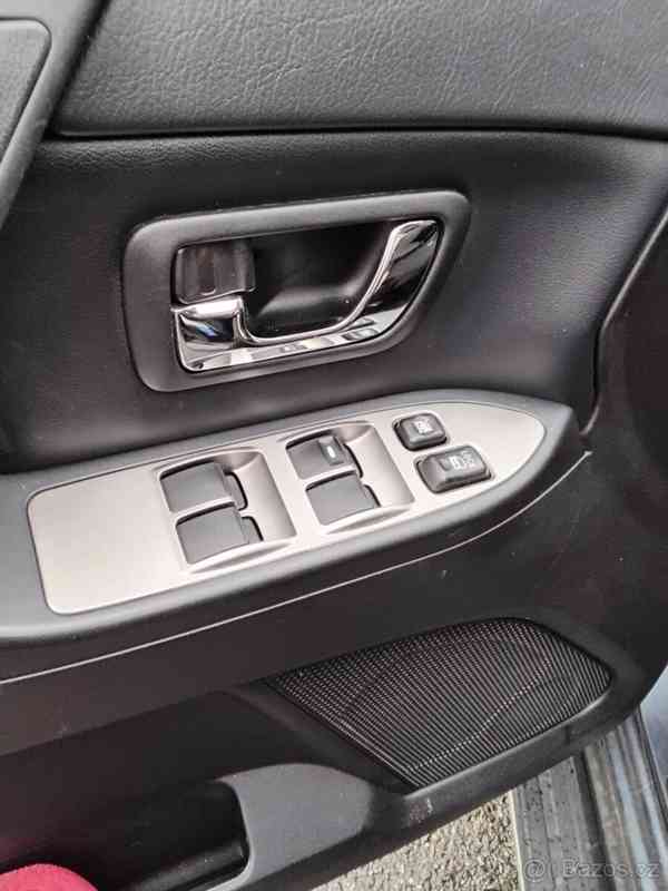 Mitsubishi Pajero - foto 3