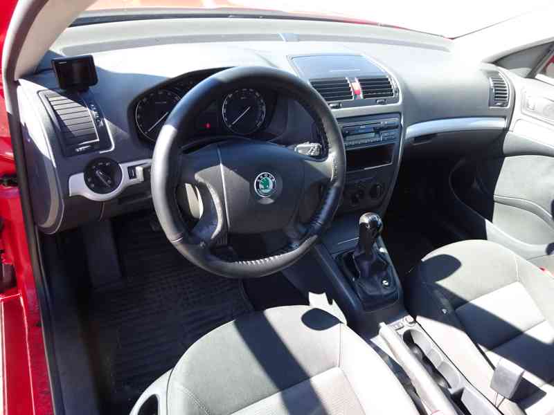 Škoda Octavia 1.9 TDI Combi r.v.2008 (77 KW) ČR - foto 5