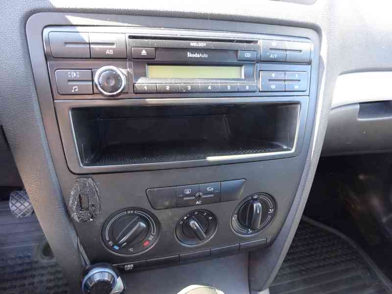 Škoda Octavia 1.9 TDI Combi r.v.2008 (77 KW) ČR - foto 8