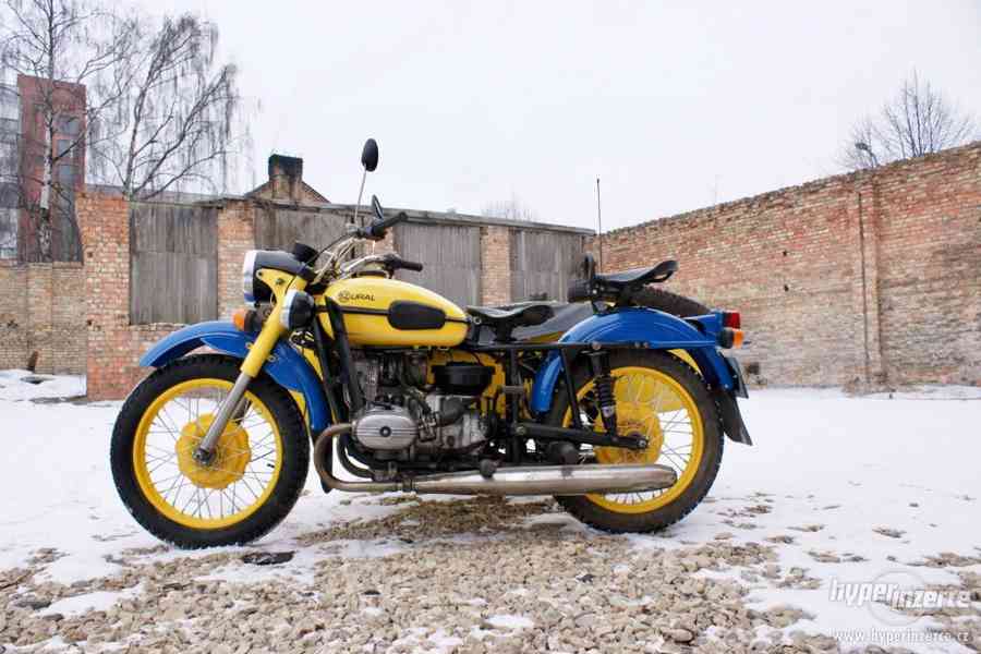 Ural 650 policejní motocykl - foto 1