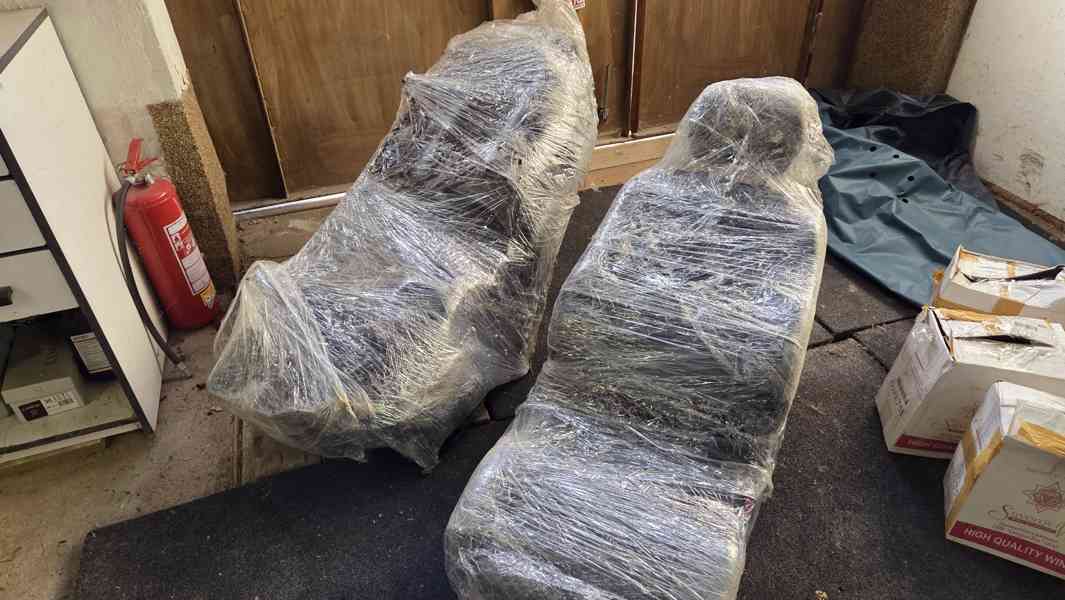 Díly Toyota Corolla E11 1.4 VVTI - foto 16