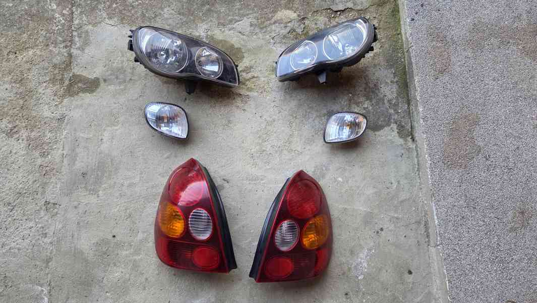 Díly Toyota Corolla E11 1.4 VVTI - foto 1