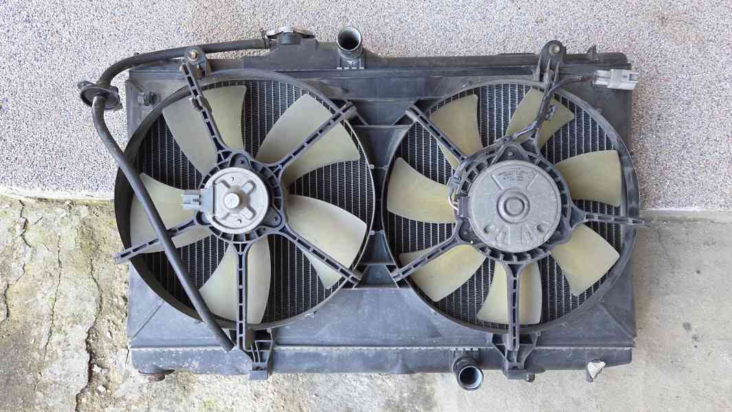 Díly Toyota Corolla E11 1.4 VVTI - foto 14