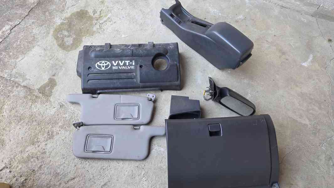 Díly Toyota Corolla E11 1.4 VVTI - foto 21