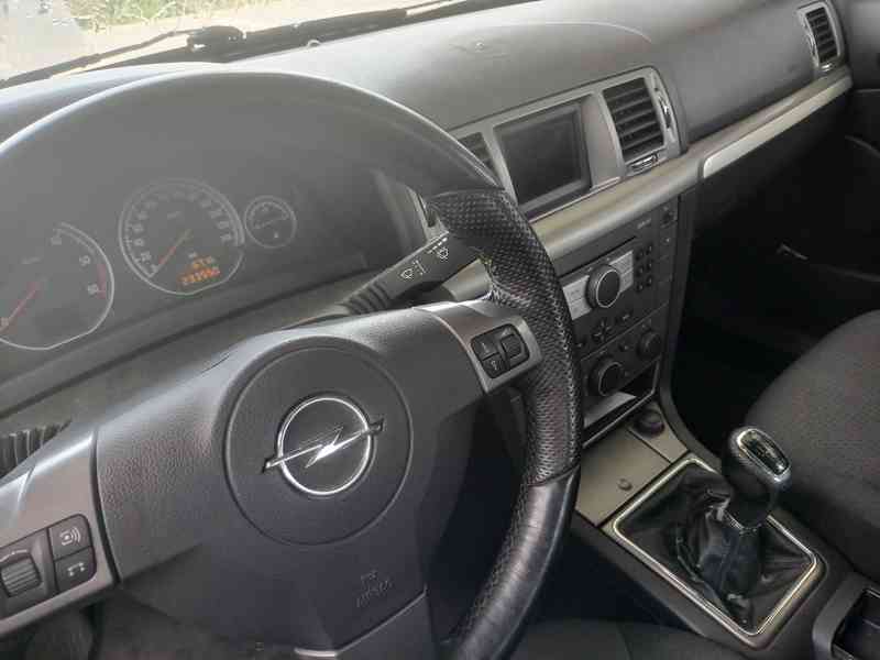 Opel Vectra C  - foto 2