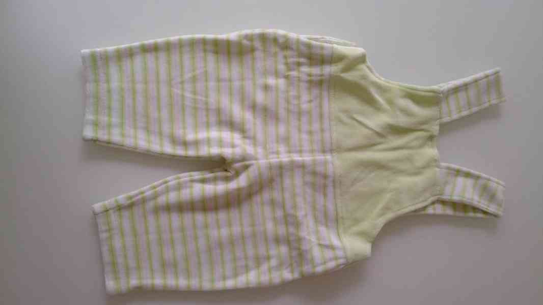 Kojenecké laclové kalhoty vel. 56 - foto 4