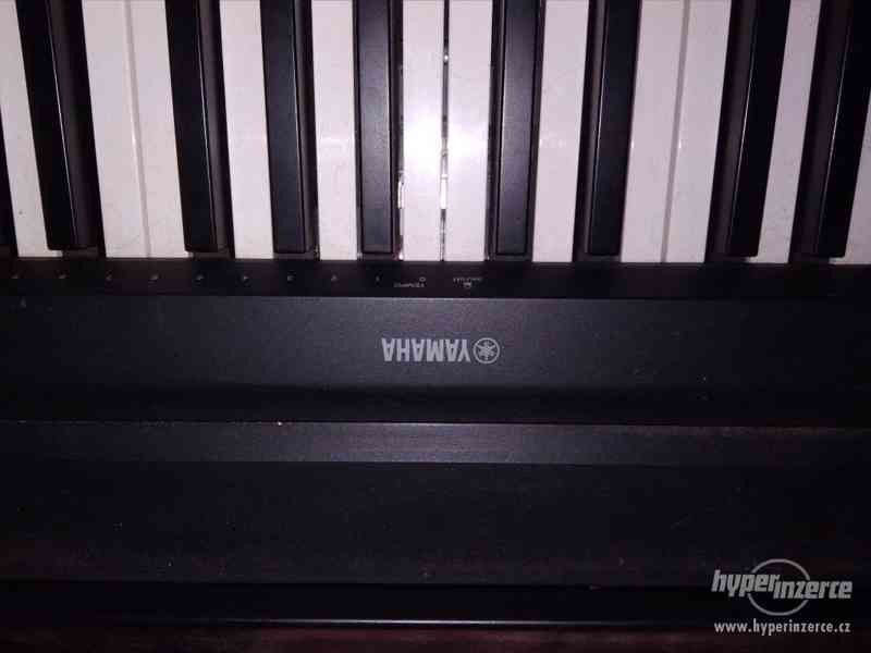 Elektrický klavír Yamaha - foto 1