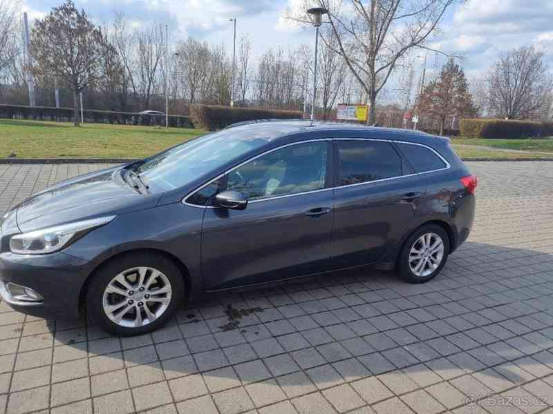 Kia Ceed SW 1,6 - foto 2