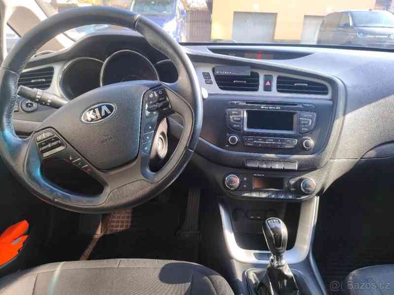Kia Ceed SW 1,6 - foto 14