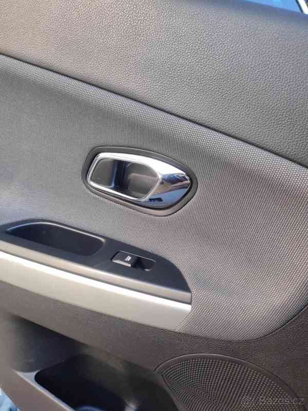 Kia Ceed SW 1,6 - foto 11