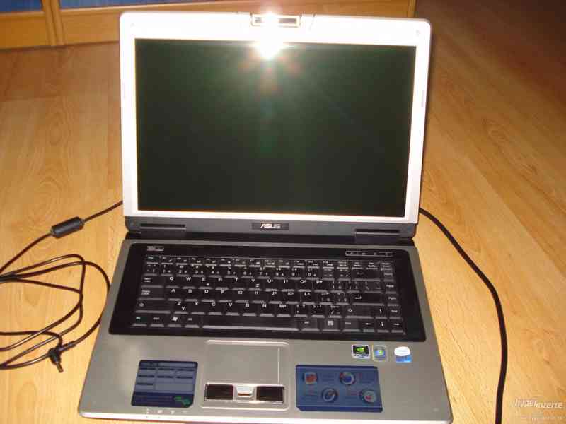 Prodám Asus C90S - foto 2