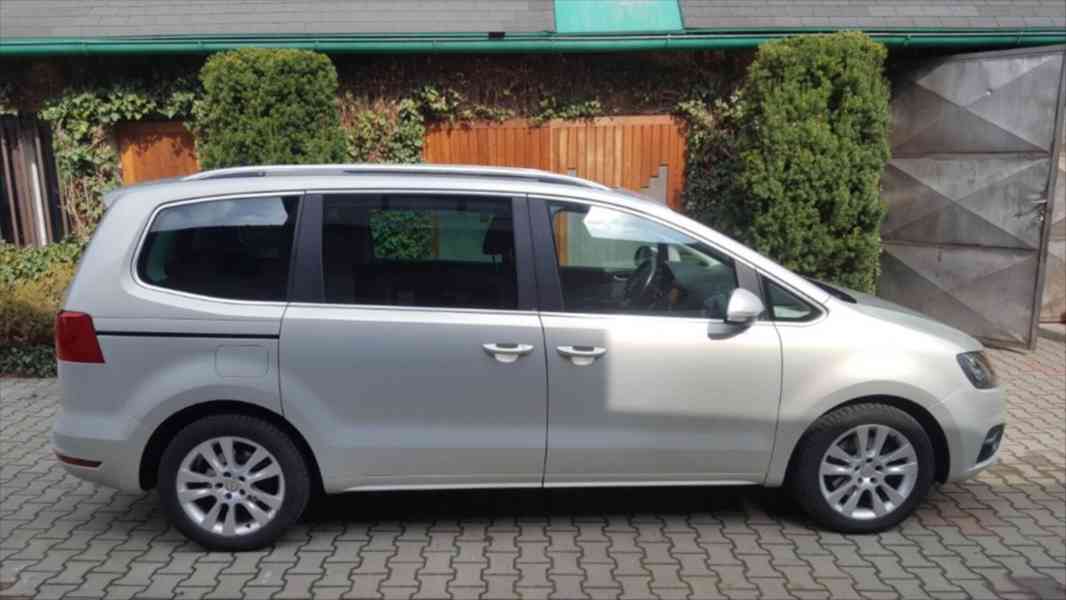 Seat Alhambra 2,0   NM 125/kw Panorama střecha - foto 2