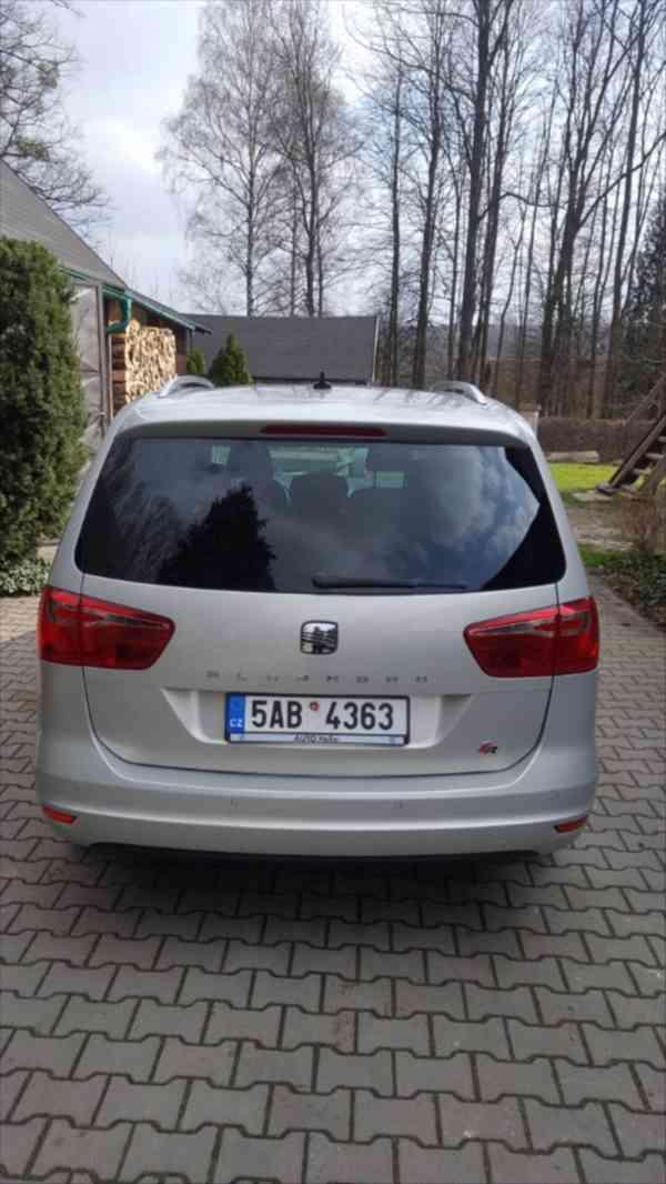 Seat Alhambra 2,0   NM 125/kw Panorama střecha - foto 3