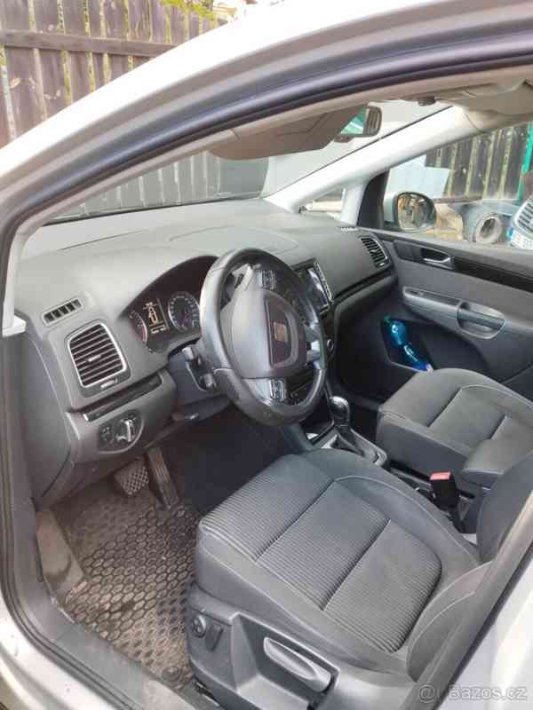 Seat Alhambra 2,0   NM 125/kw Panorama střecha - foto 9