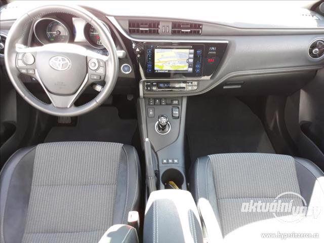 Toyota Auris 1.8, automat, r.v. 2017, navigace, kůže - foto 8