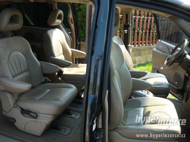 Chrysler Grand Voyager 3,3  LPG LIMITED ČR 2001 - foto 8