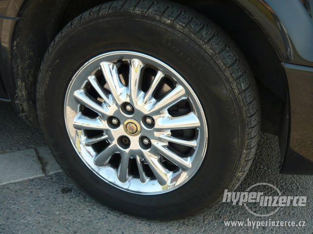 Chrysler Grand Voyager 3,3  LPG LIMITED ČR 2001 - foto 13