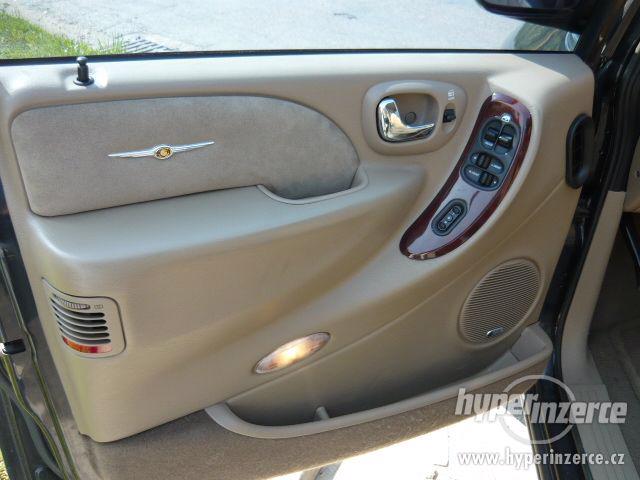 Chrysler Grand Voyager 3,3  LPG LIMITED ČR 2001 - foto 14