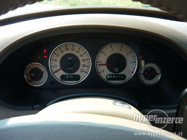 Chrysler Grand Voyager 3,3  LPG LIMITED ČR 2001 - foto 18
